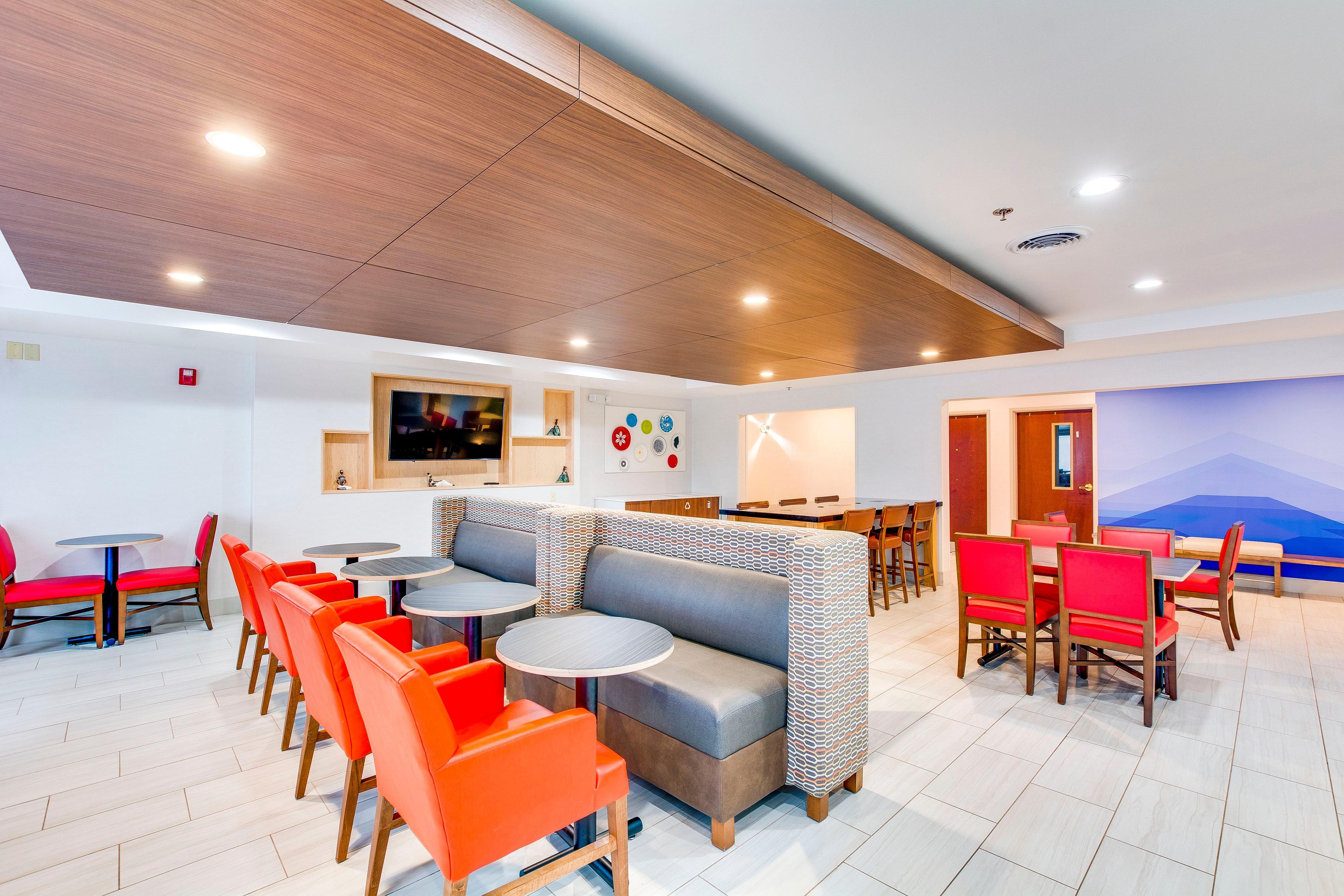 Holiday Inn Express Vincennes Extérieur photo