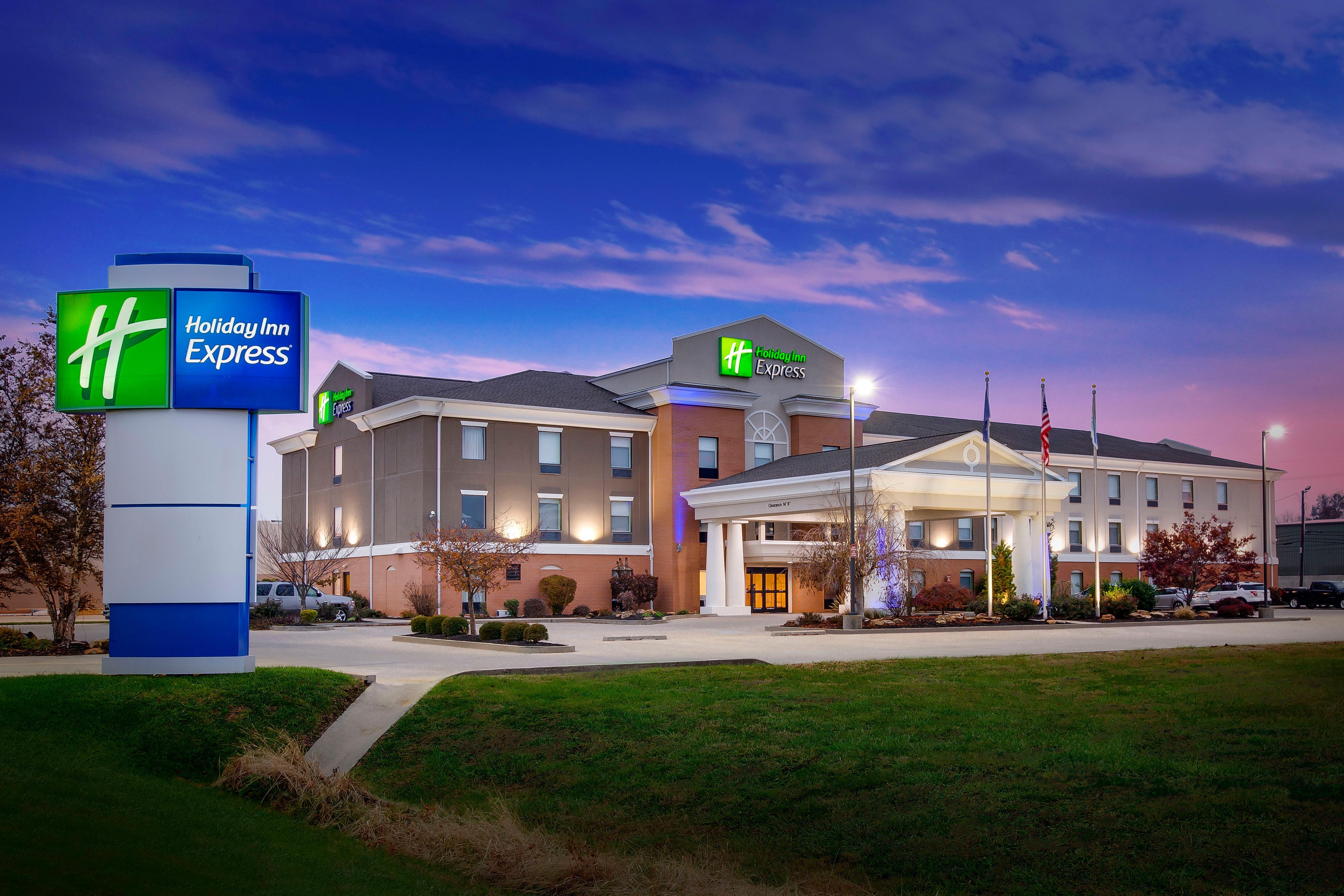 Holiday Inn Express Vincennes Extérieur photo