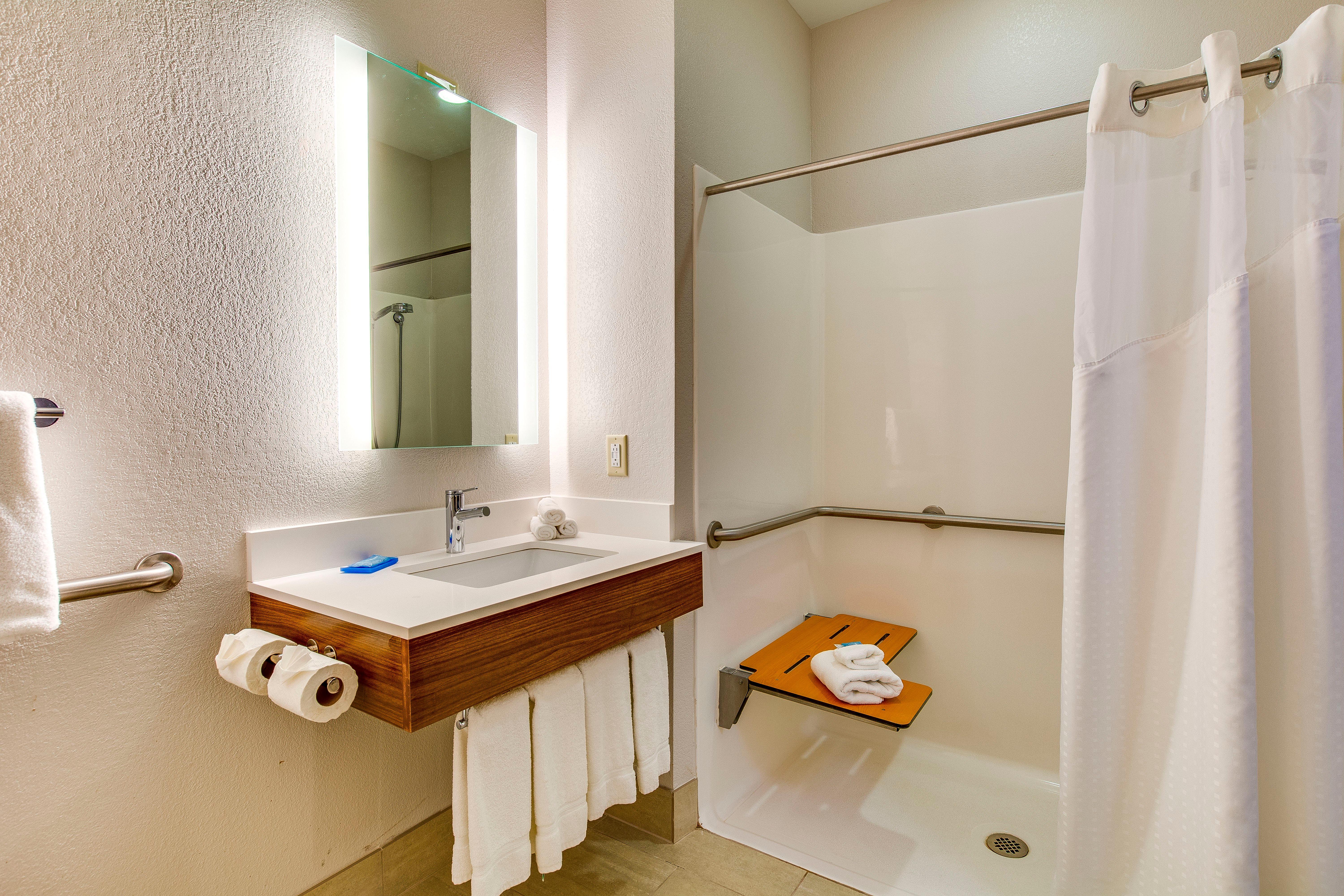Holiday Inn Express Vincennes Extérieur photo