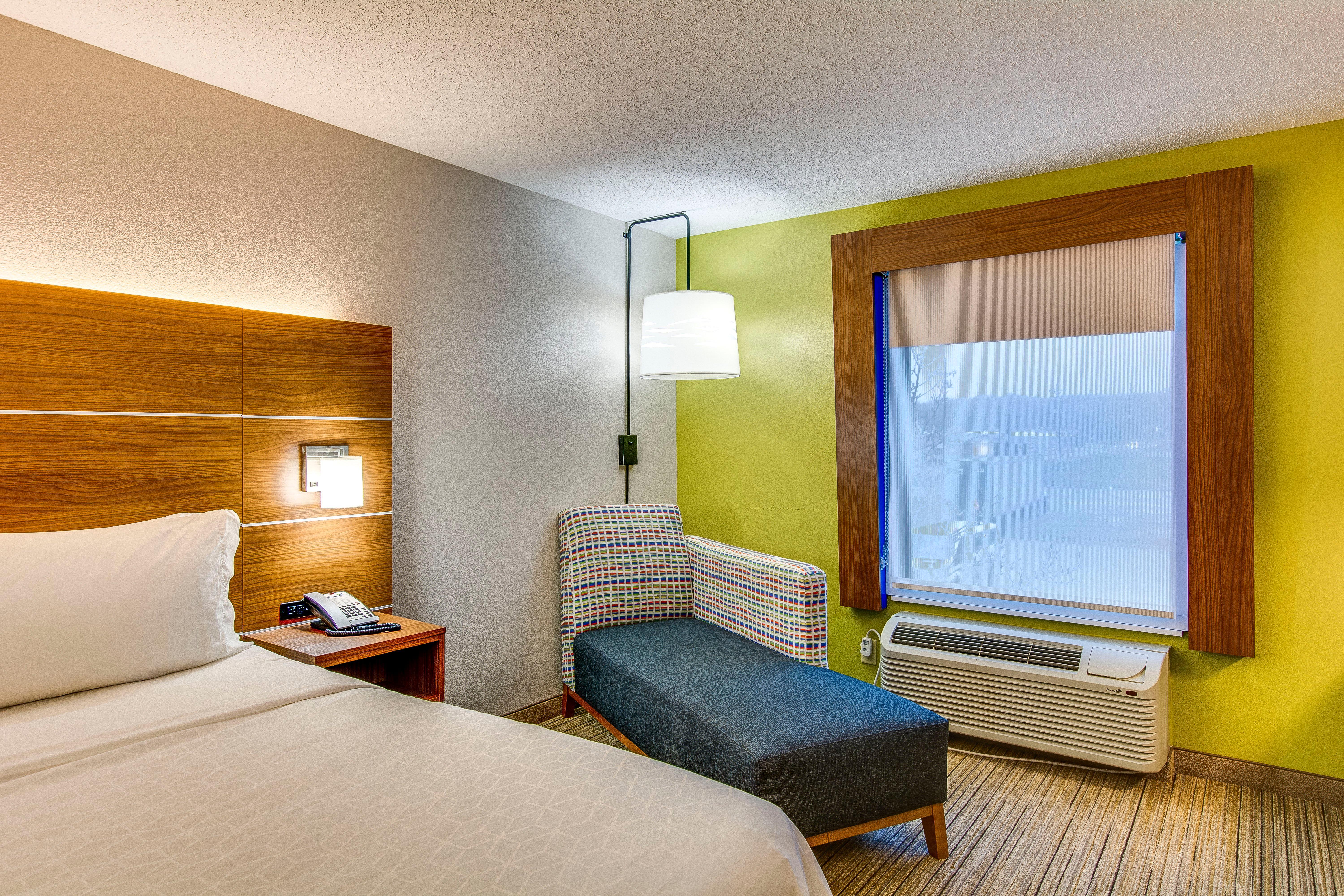 Holiday Inn Express Vincennes Extérieur photo