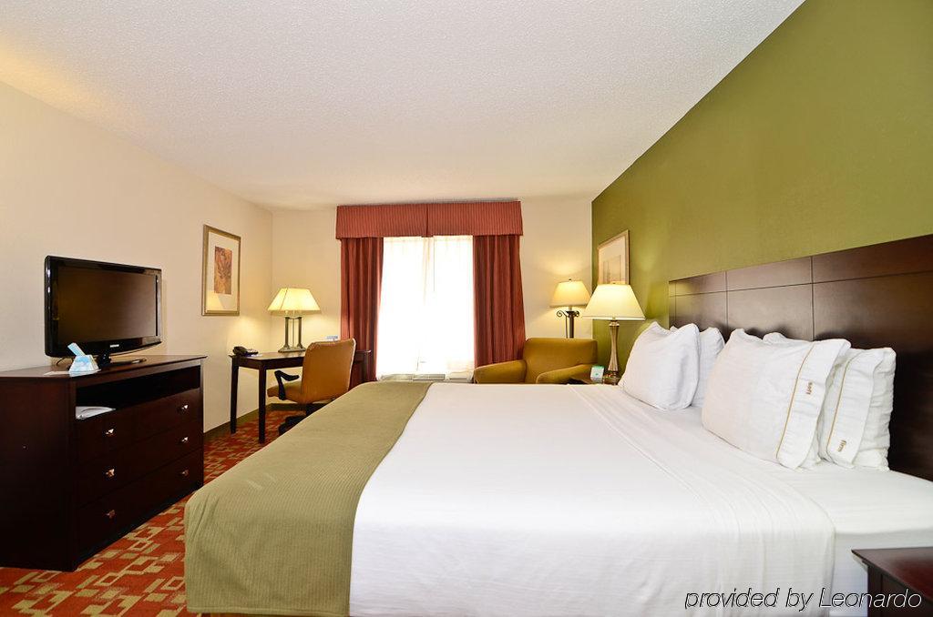 Holiday Inn Express Vincennes Extérieur photo