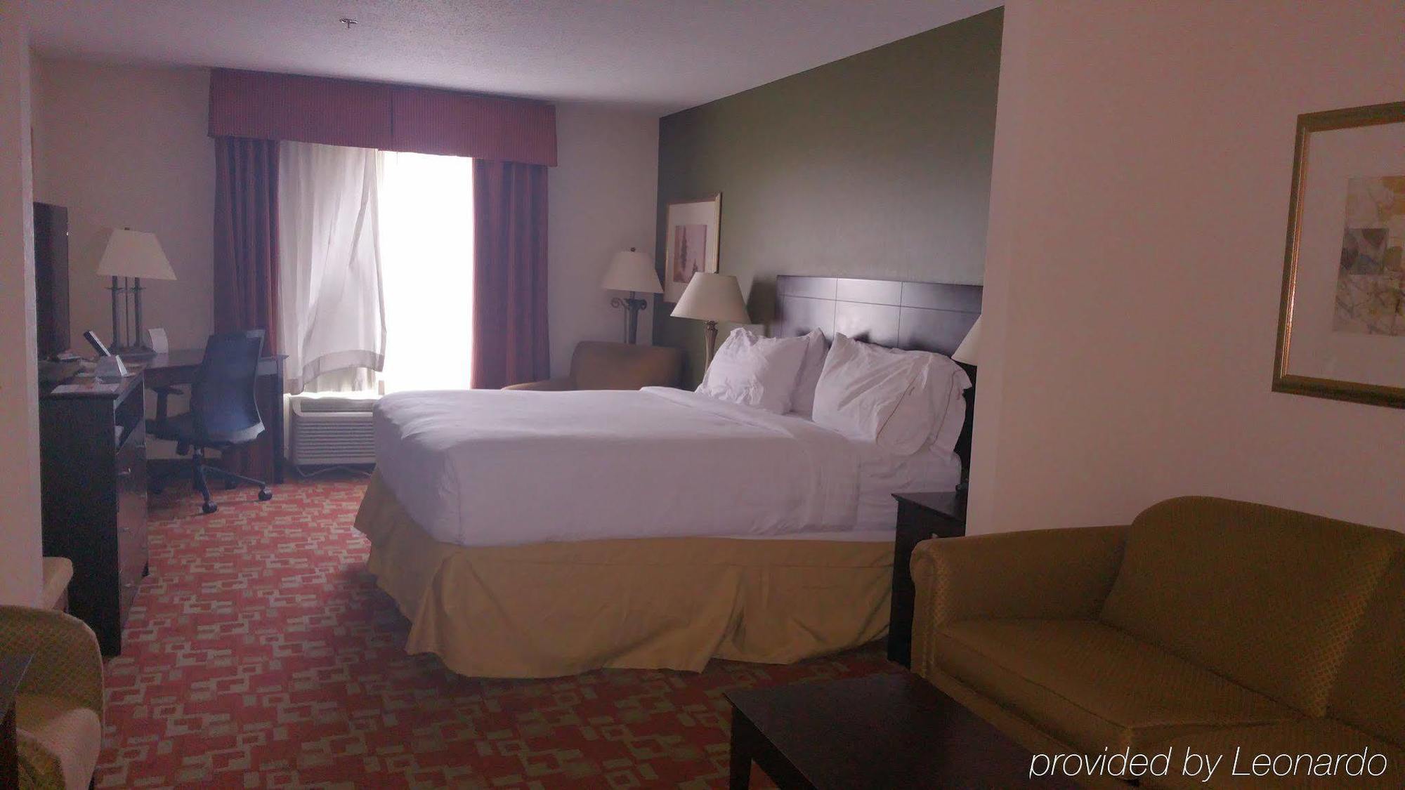 Holiday Inn Express Vincennes Extérieur photo